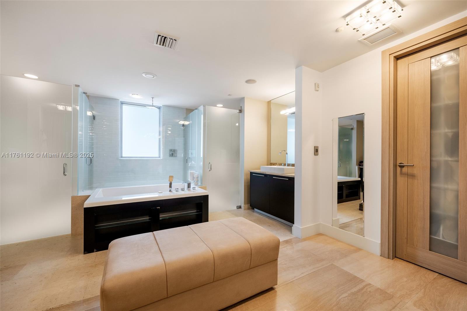OCEAN HOUSE CONDO - Residential