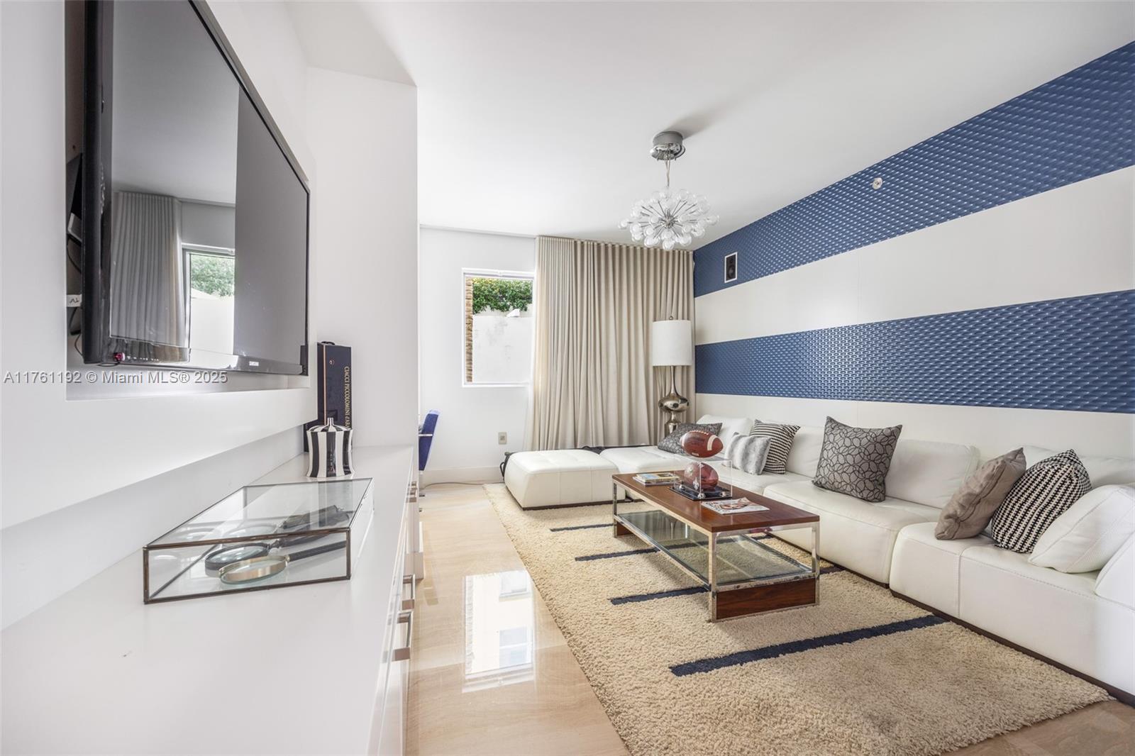 OCEAN HOUSE CONDO - Residential