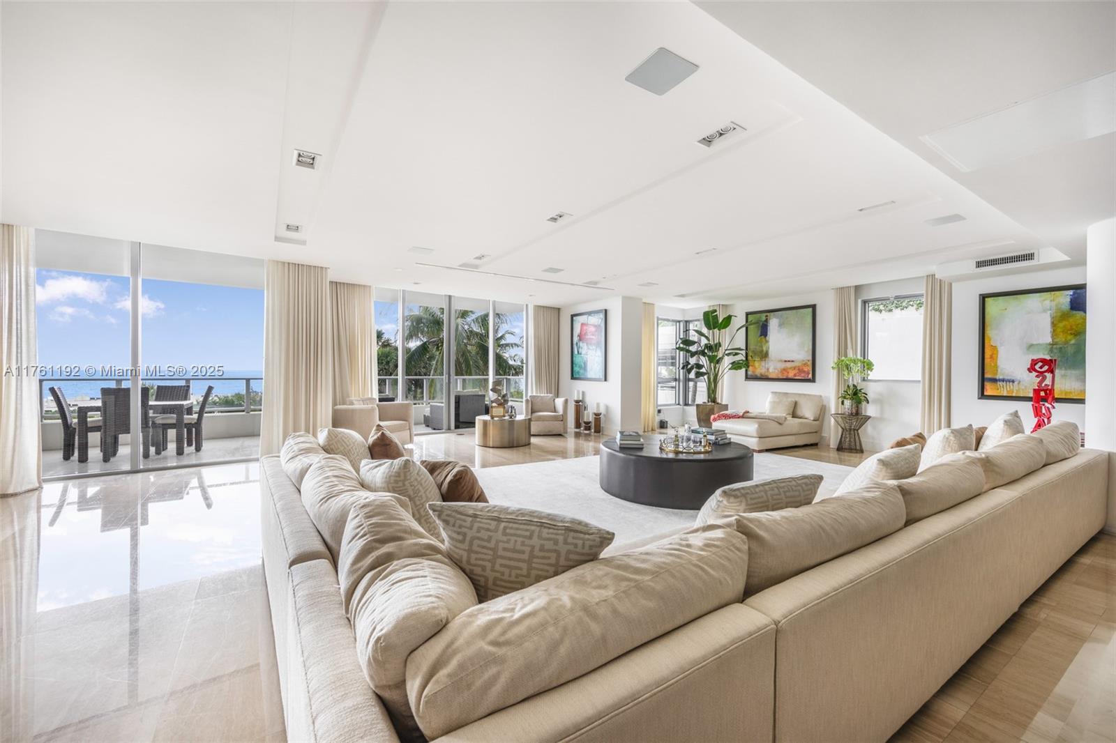125 Ocean Dr U-0303