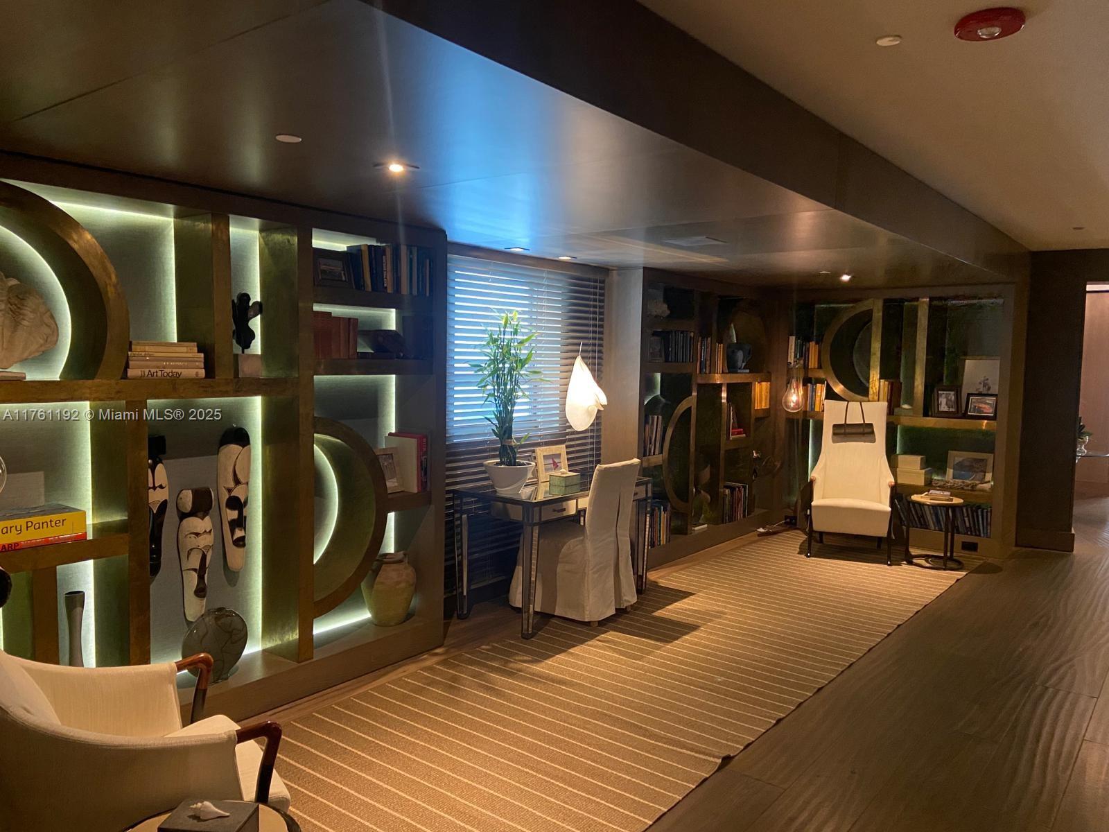 OCEAN HOUSE CONDO - Residential