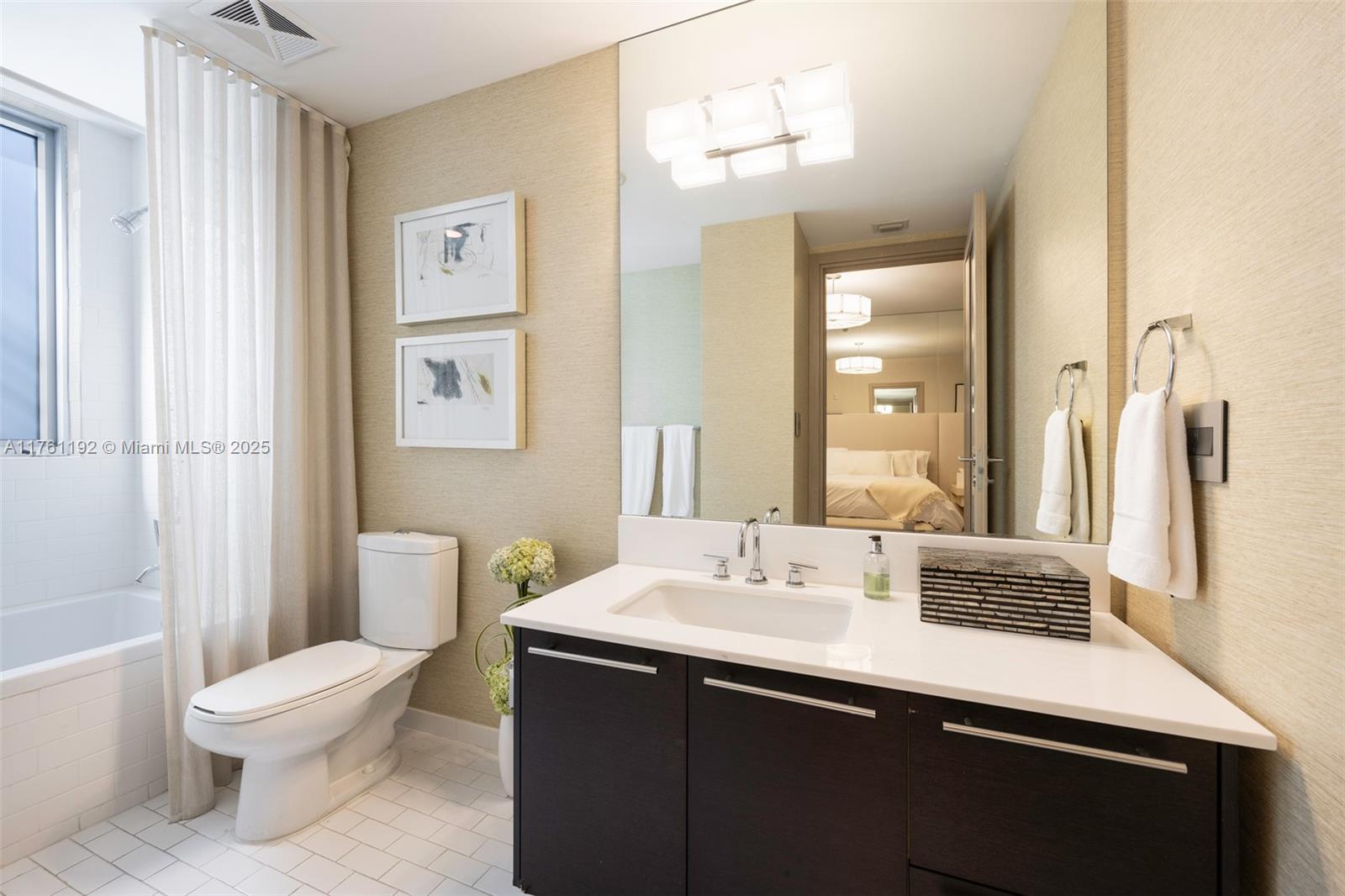 OCEAN HOUSE CONDO - Residential