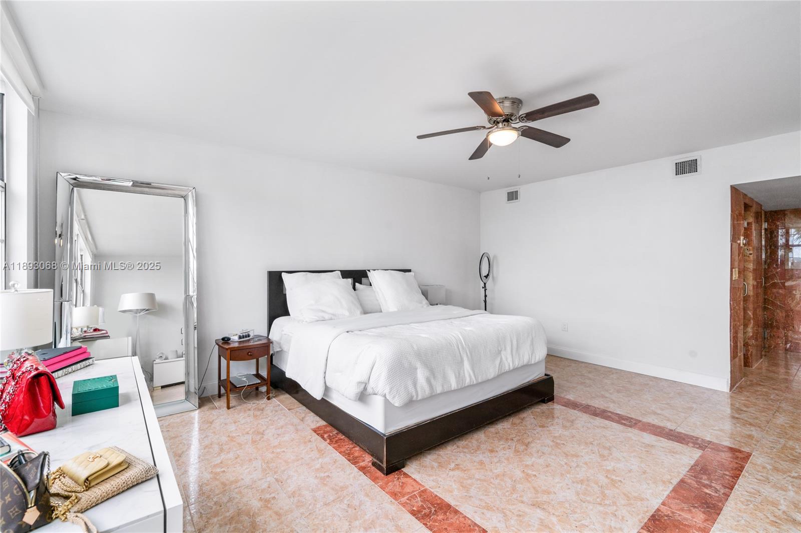 FOUR AMBASSADORS CONDO PH - Residential