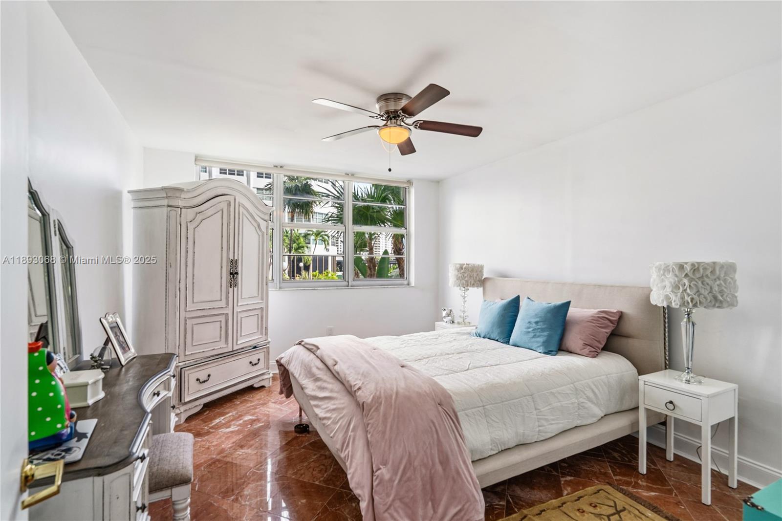 FOUR AMBASSADORS CONDO PH - Residential