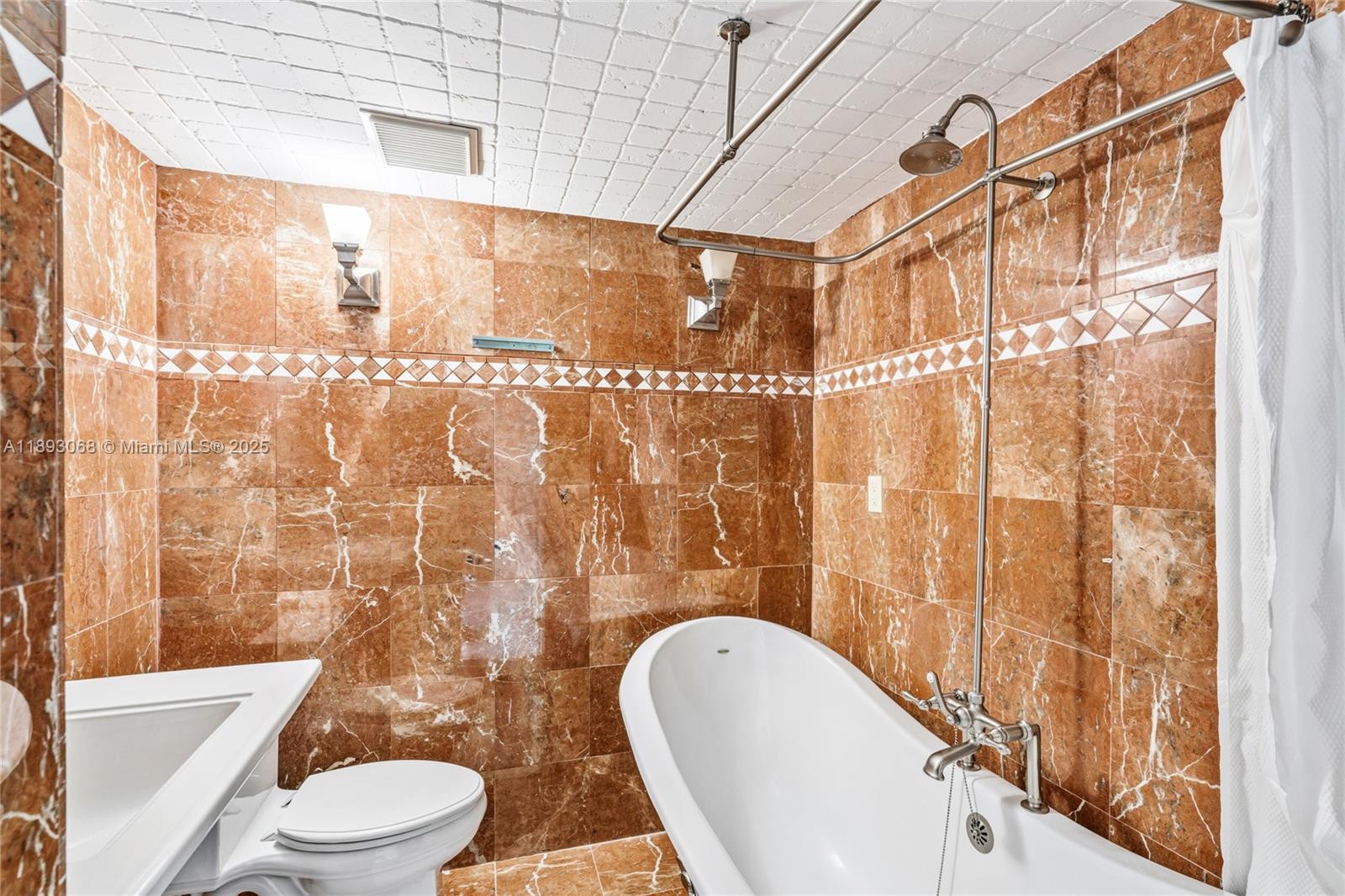 FOUR AMBASSADORS CONDO PH - Residential