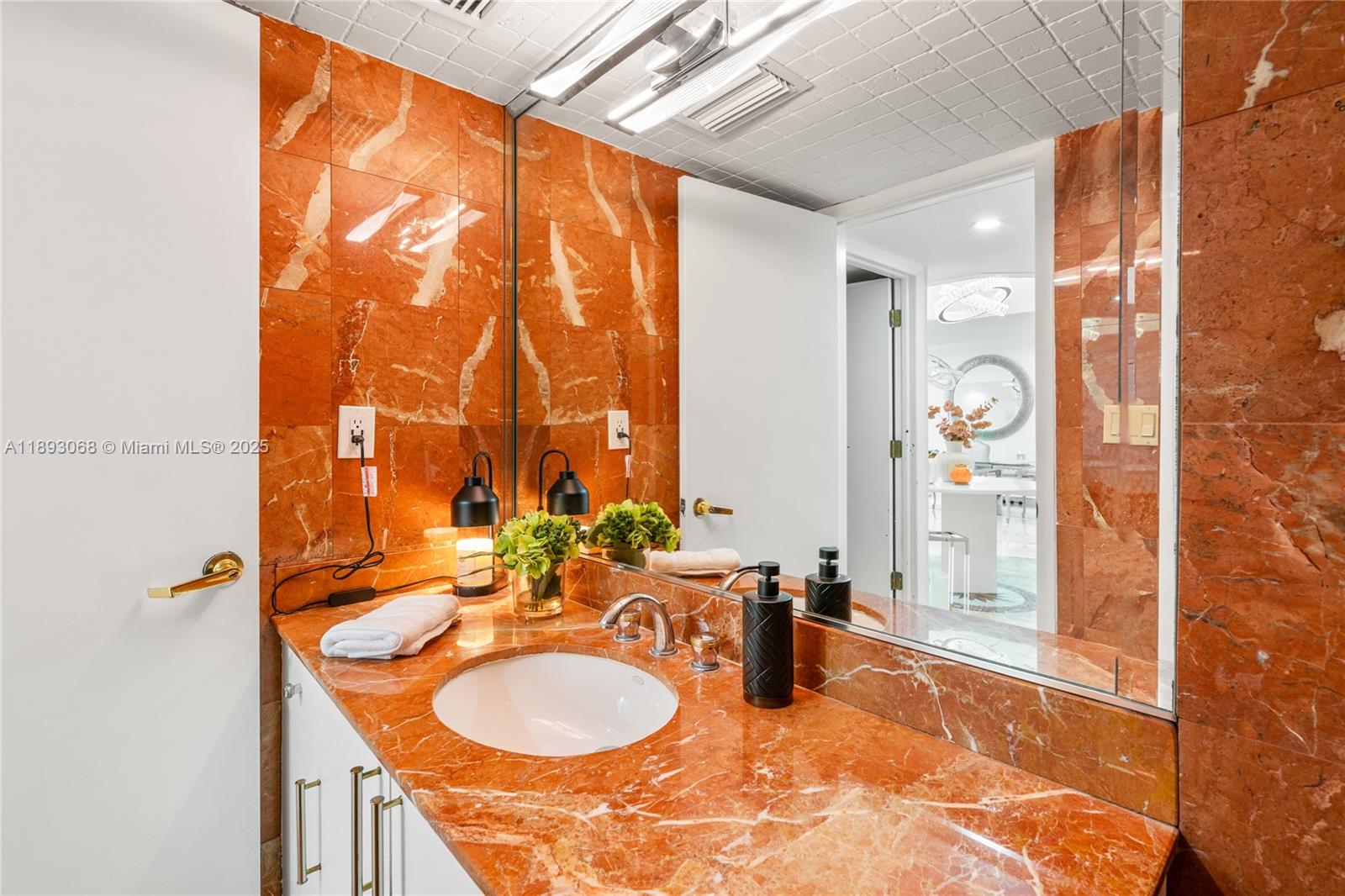 FOUR AMBASSADORS CONDO PH - Residential