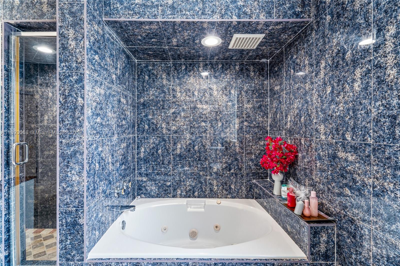 FOUR AMBASSADORS CONDO PH - Residential