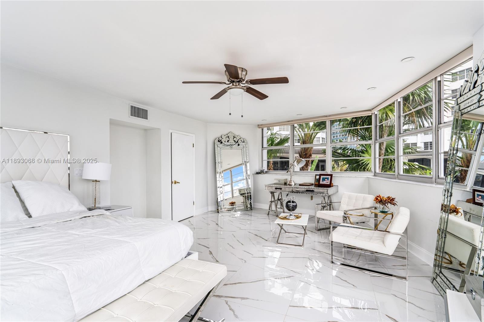 FOUR AMBASSADORS CONDO PH - Residential