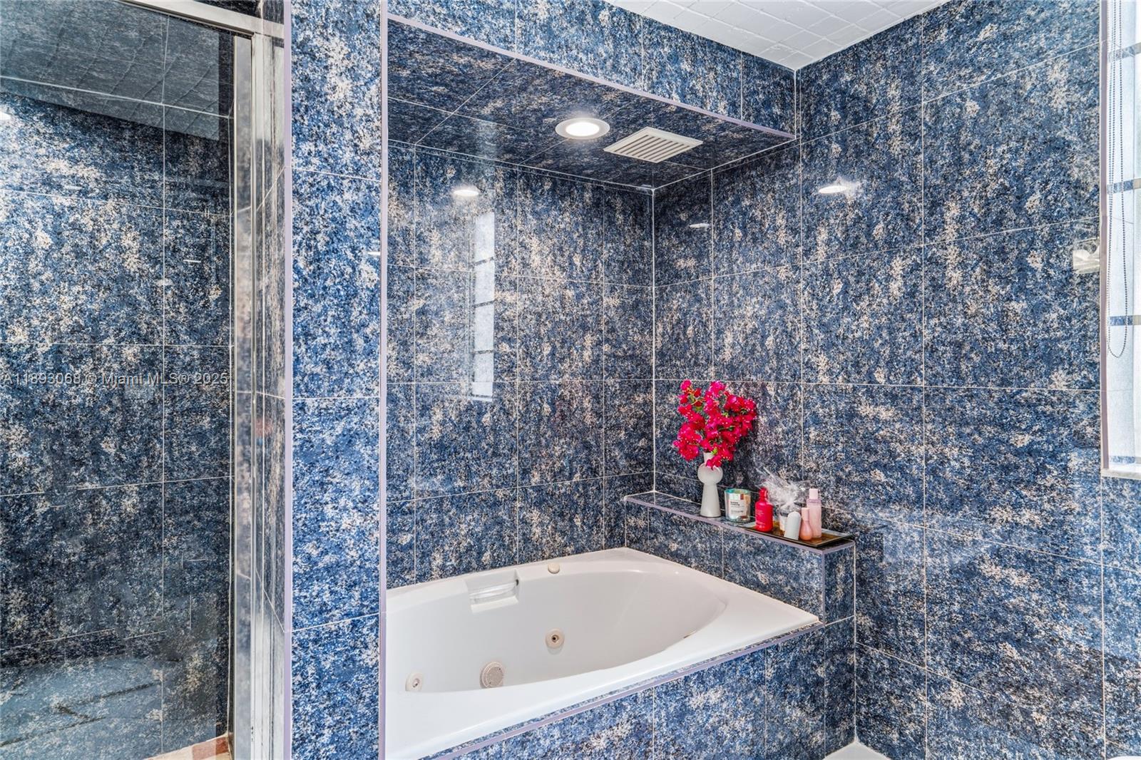 FOUR AMBASSADORS CONDO PH - Residential