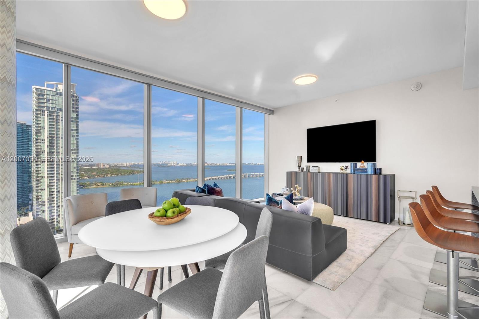 700 NE 26th Ter 2906