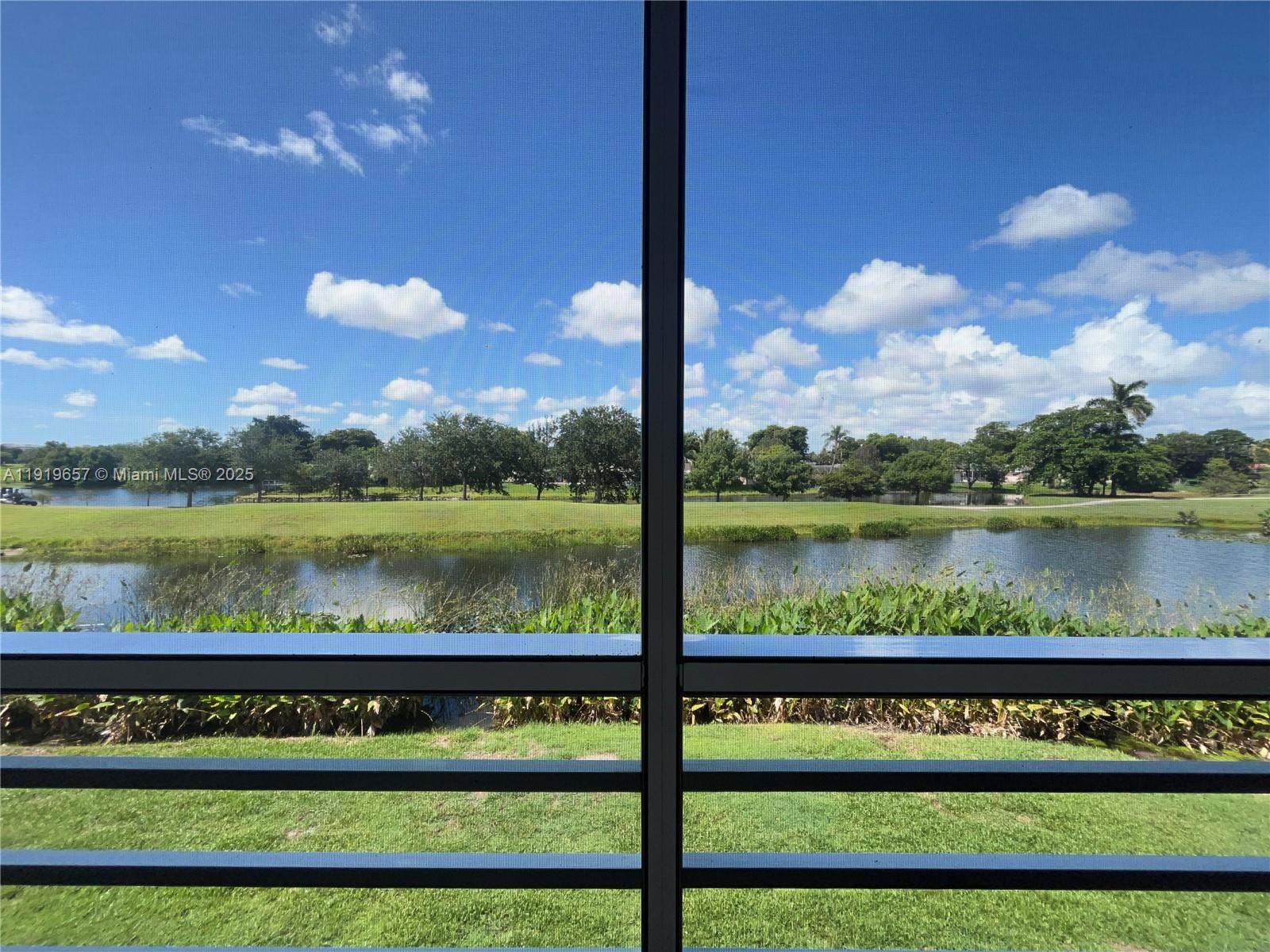 ARROWHEAD CONDO NO III - Residential Lease