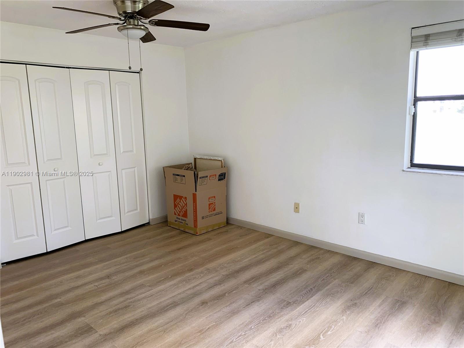 LAKESHORE CONDO 8 - Residential Lease