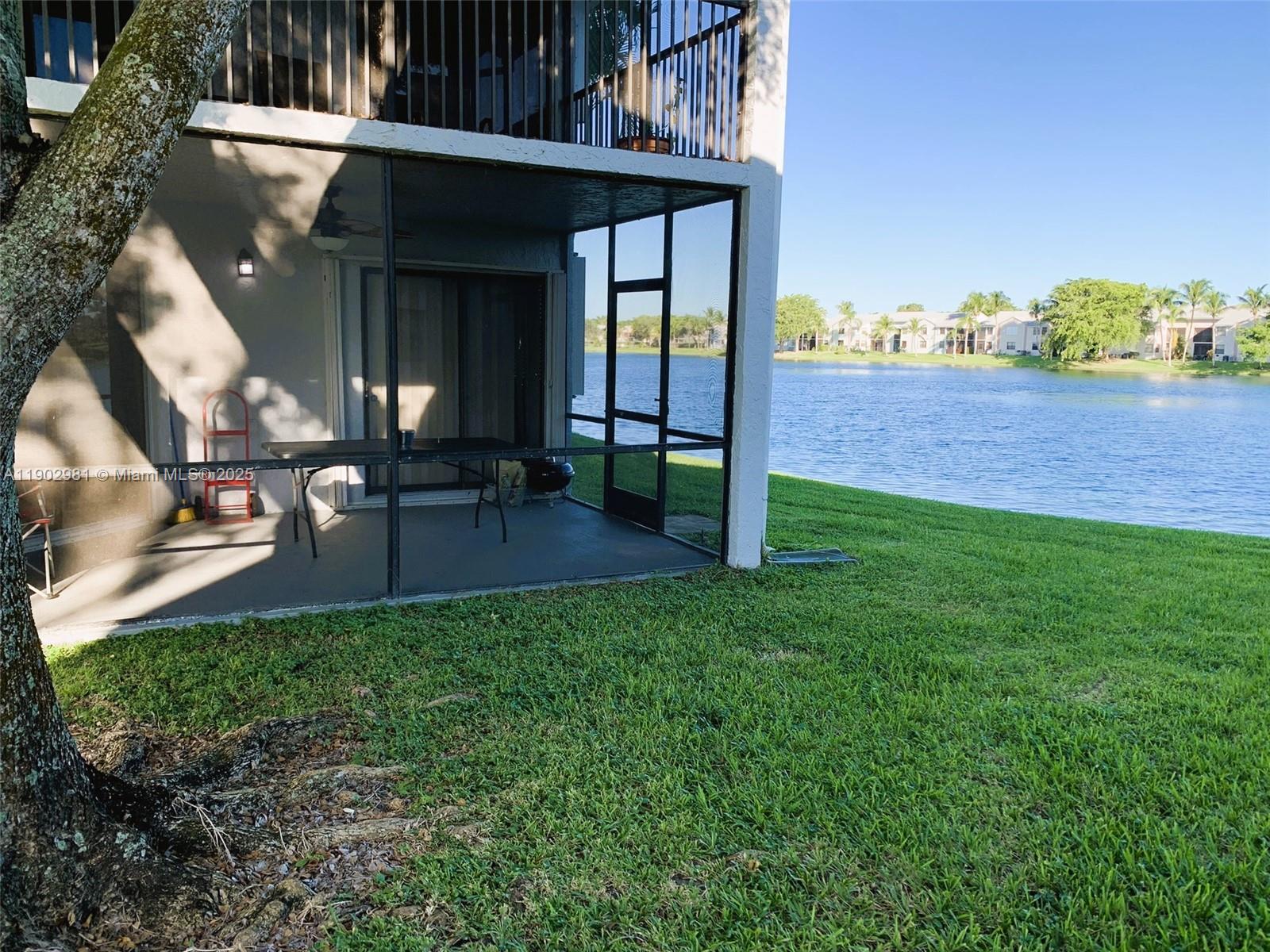 LAKESHORE CONDO 8 - Residential Lease