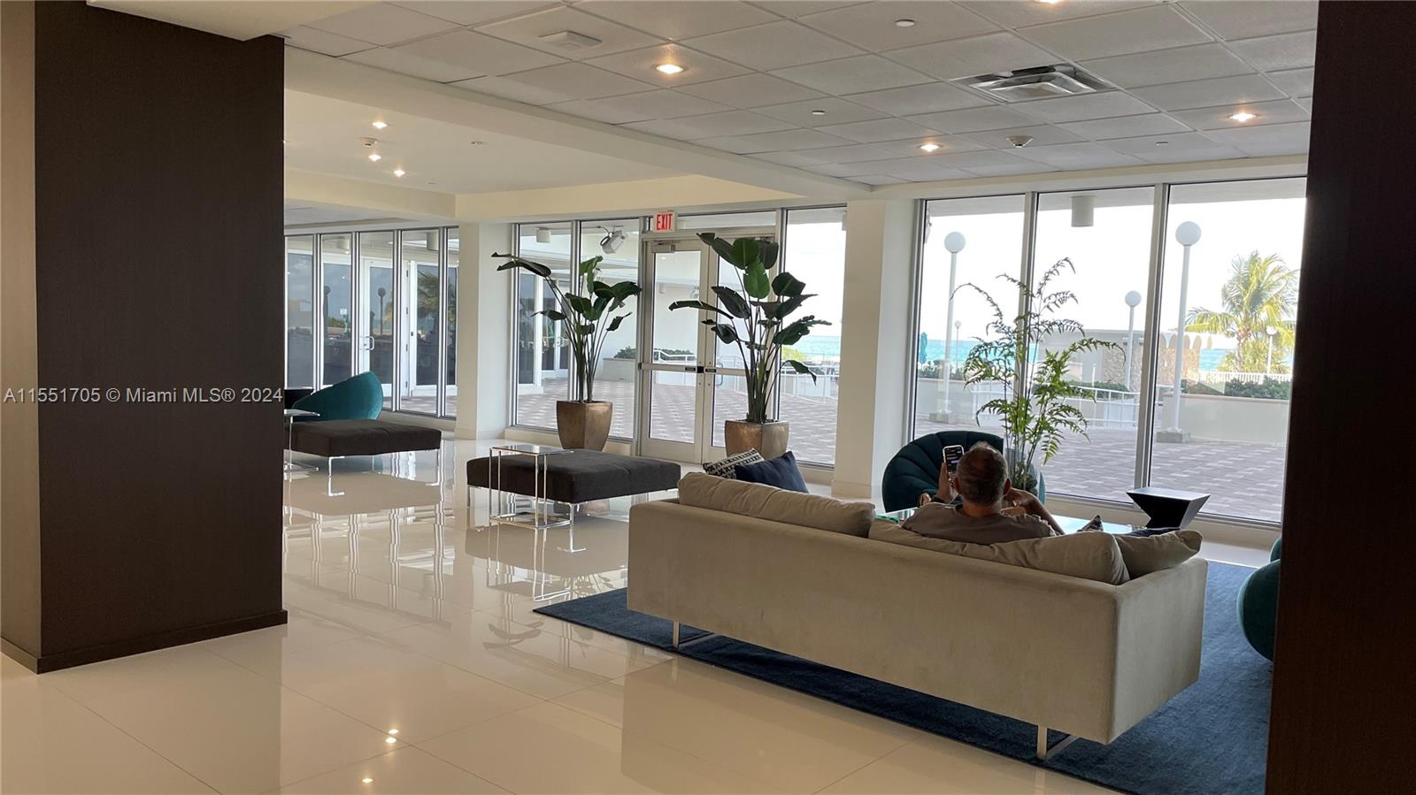ARLEN BEACH CONDO - Residential Lease