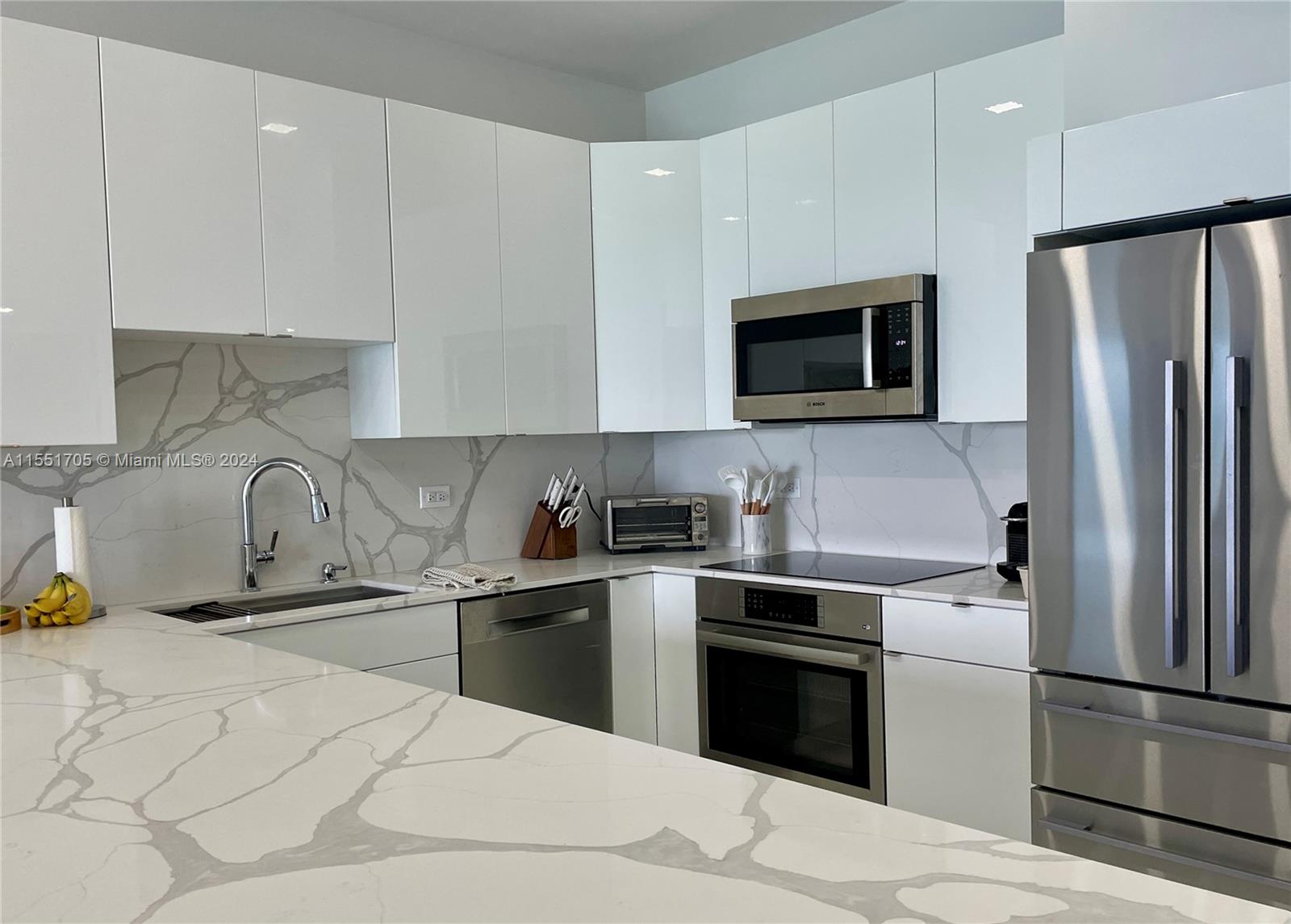 ARLEN BEACH CONDO - Residential Lease