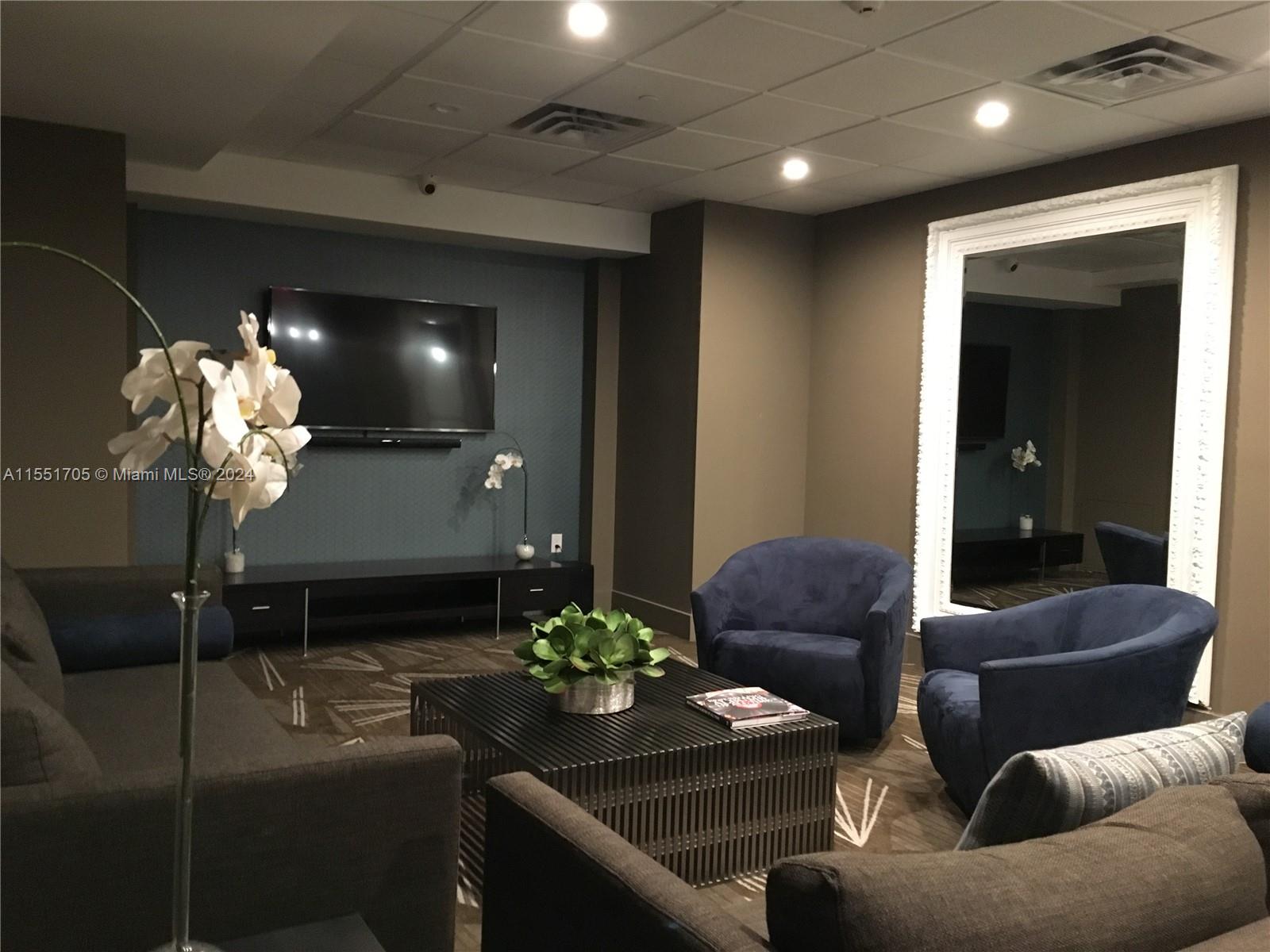 ARLEN BEACH CONDO - Residential Lease