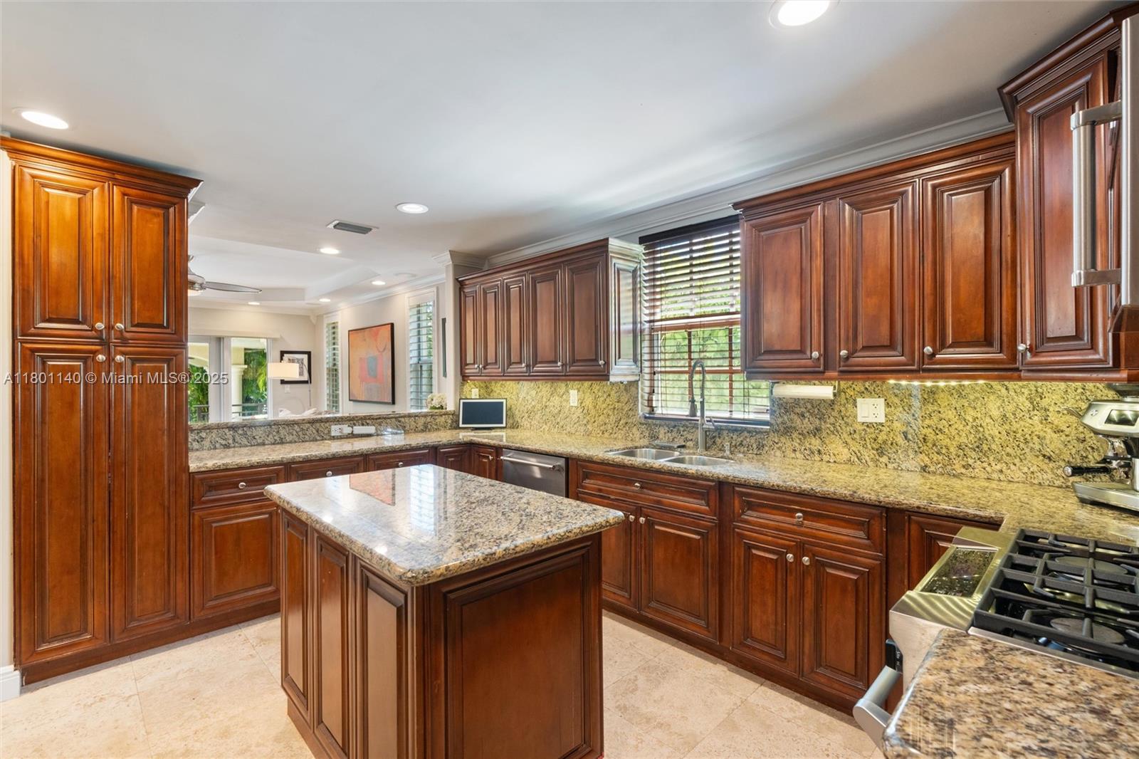 CORAL GABLES COUNTRY CLUB - Residential