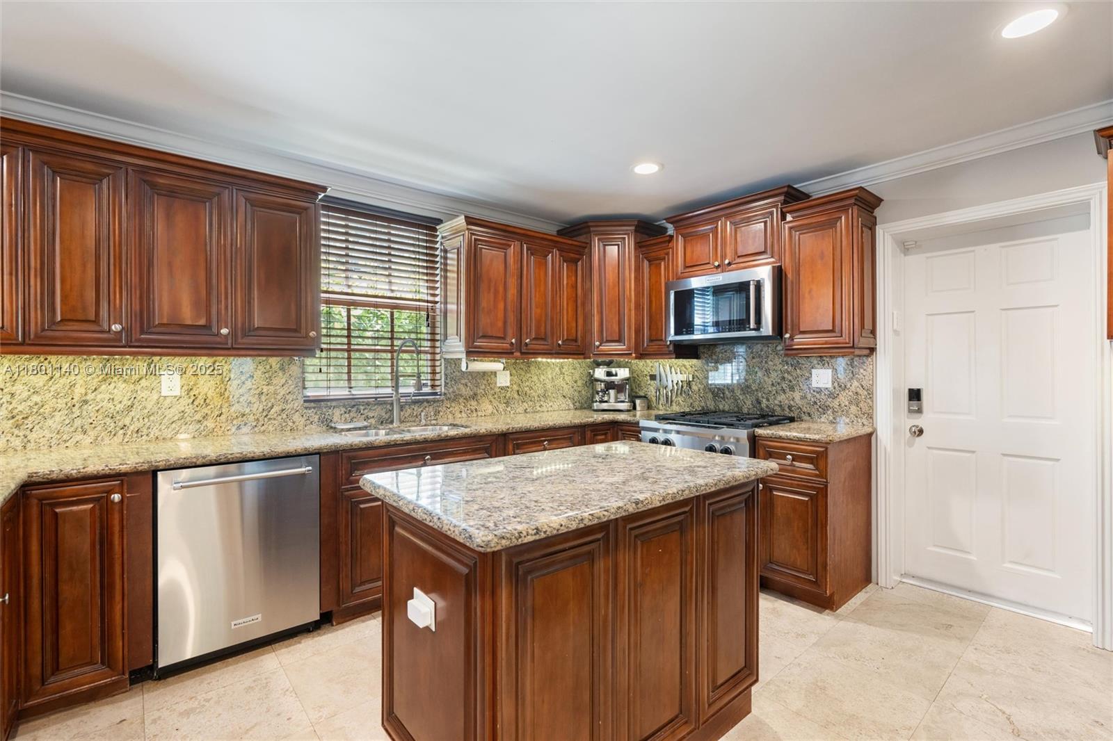 CORAL GABLES COUNTRY CLUB - Residential