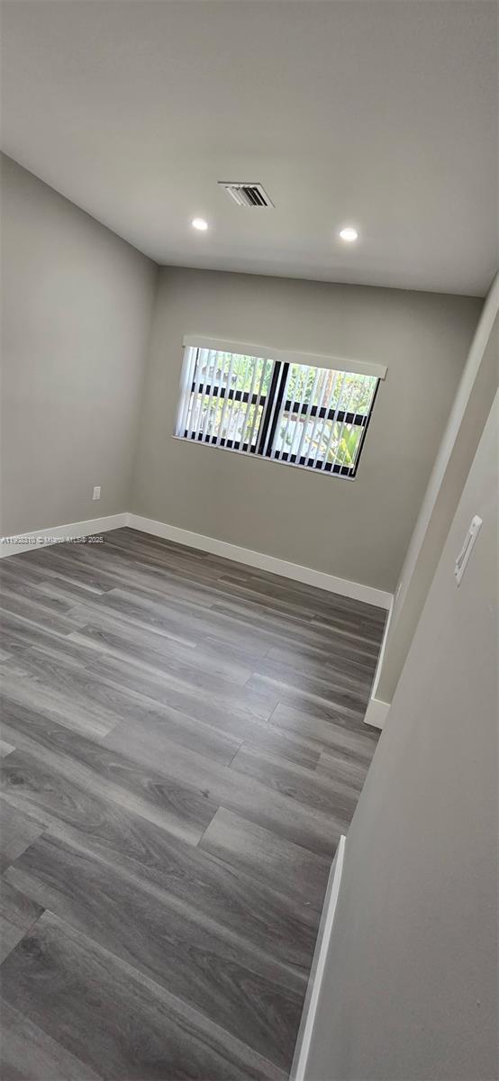 HOLLYWOOD TERRACE AMEN PL - Residential Lease