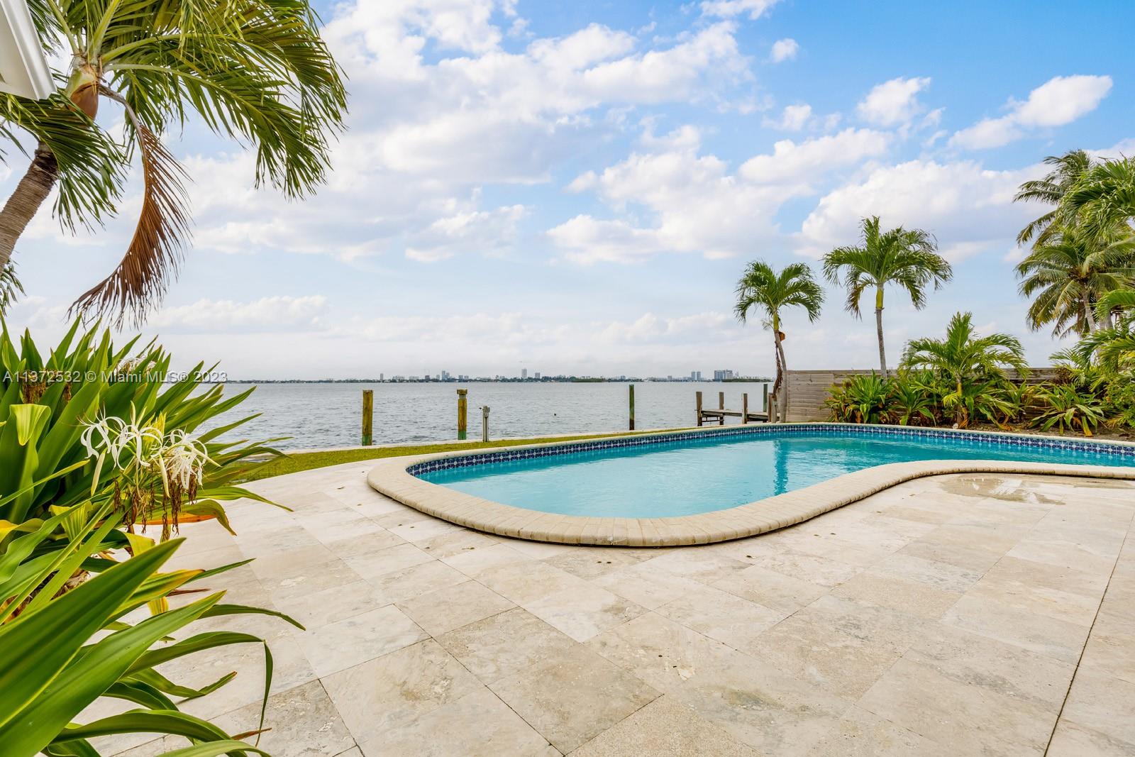 RIVER BAY PARK ADDN - Residential