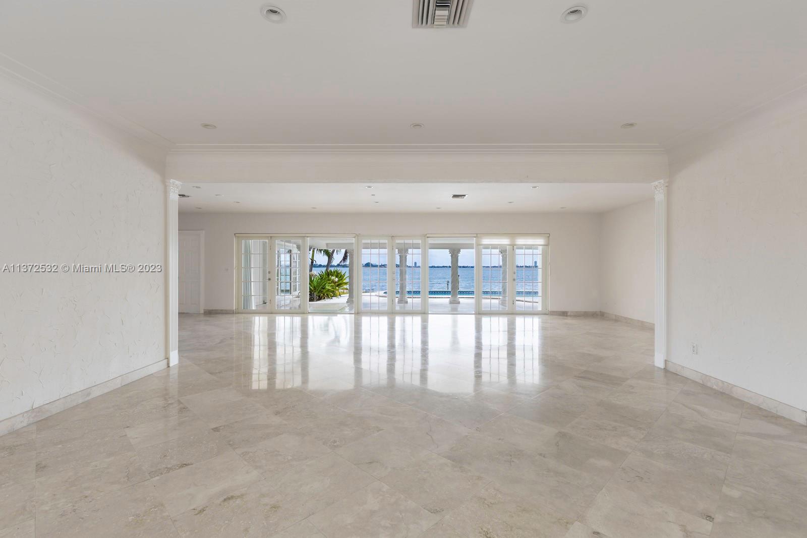 RIVER BAY PARK ADDN - Residential