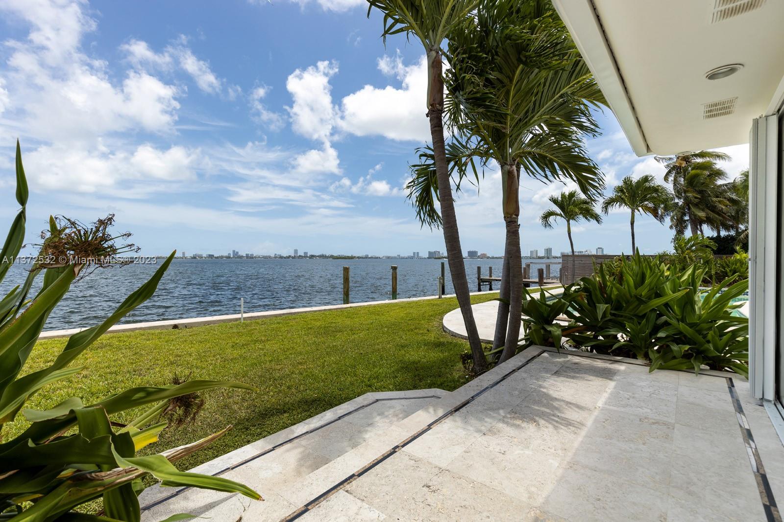 RIVER BAY PARK ADDN - Residential