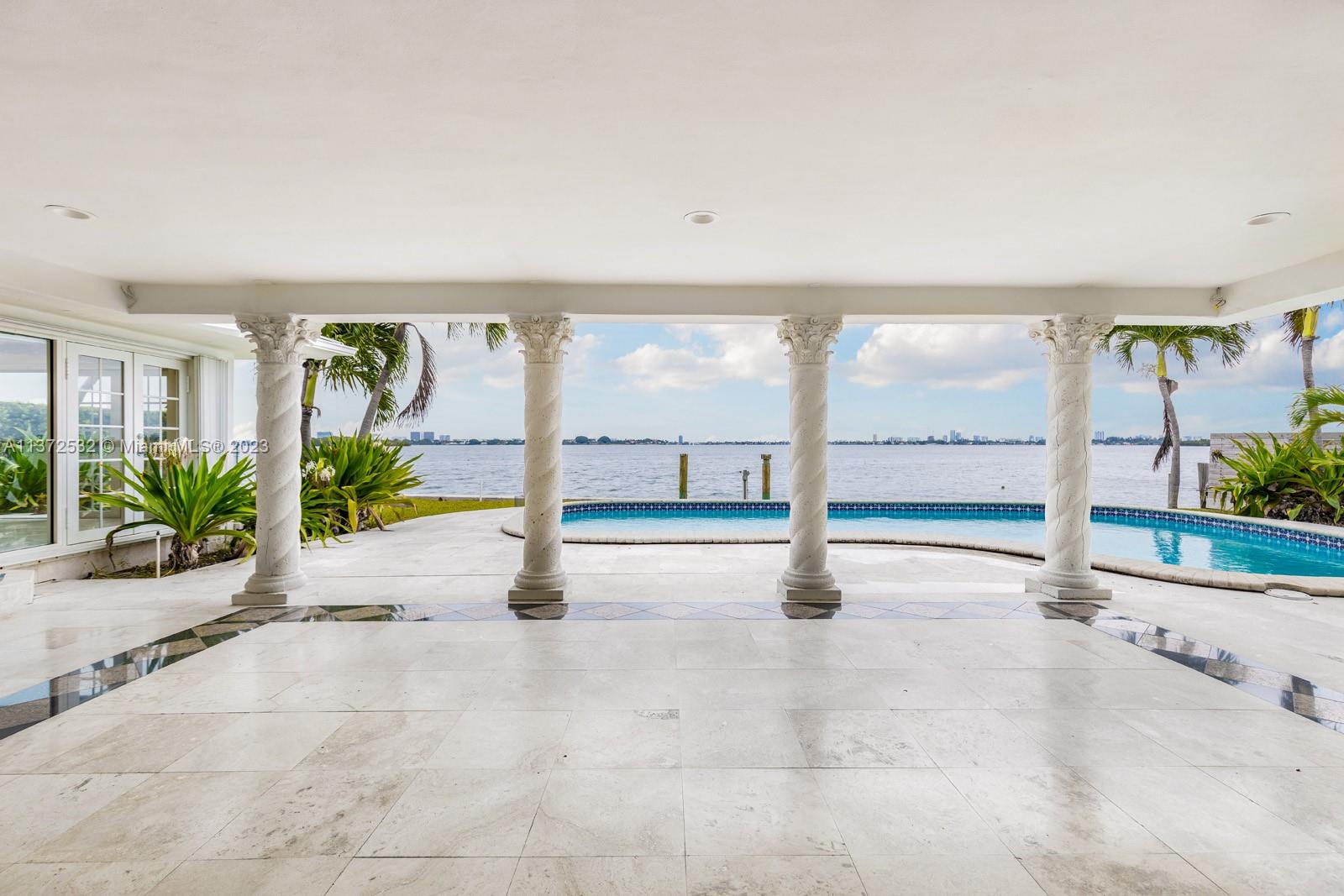 RIVER BAY PARK ADDN - Residential