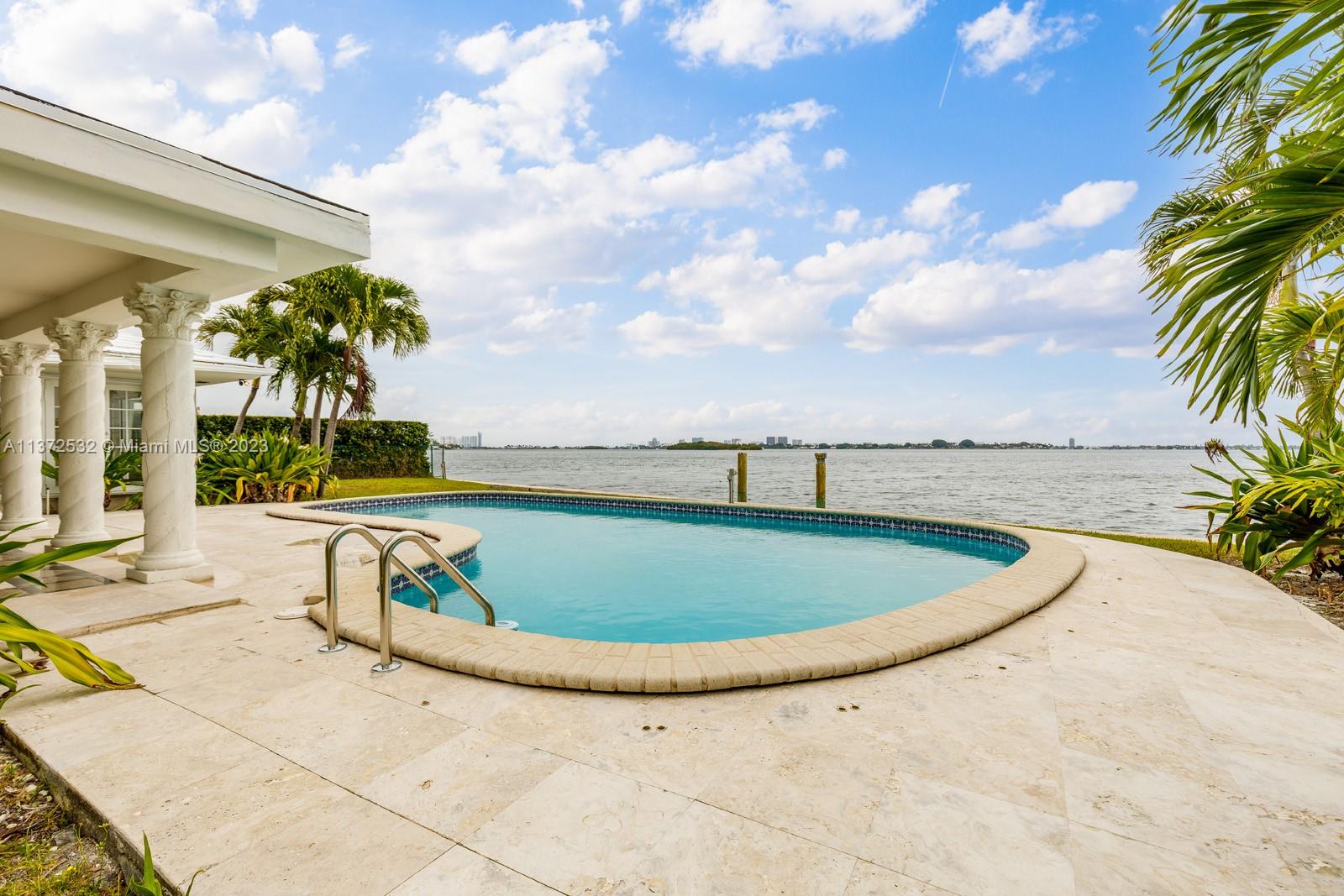 RIVER BAY PARK ADDN - Residential