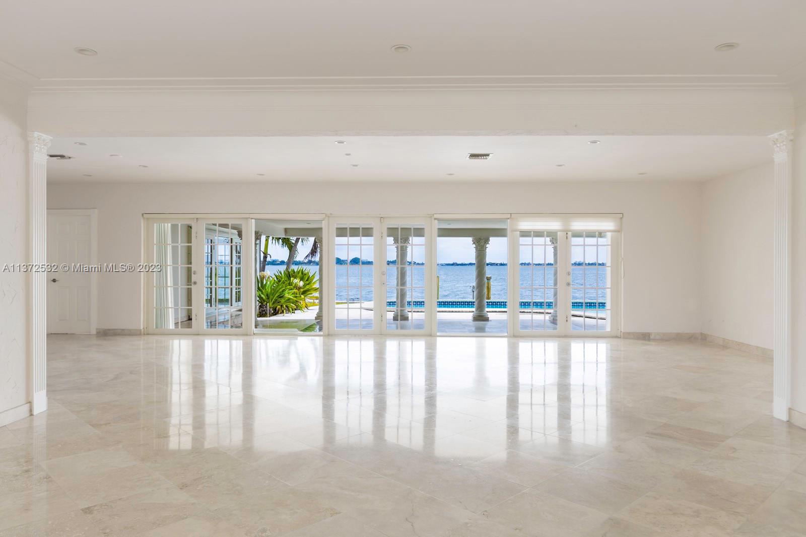 RIVER BAY PARK ADDN - Residential