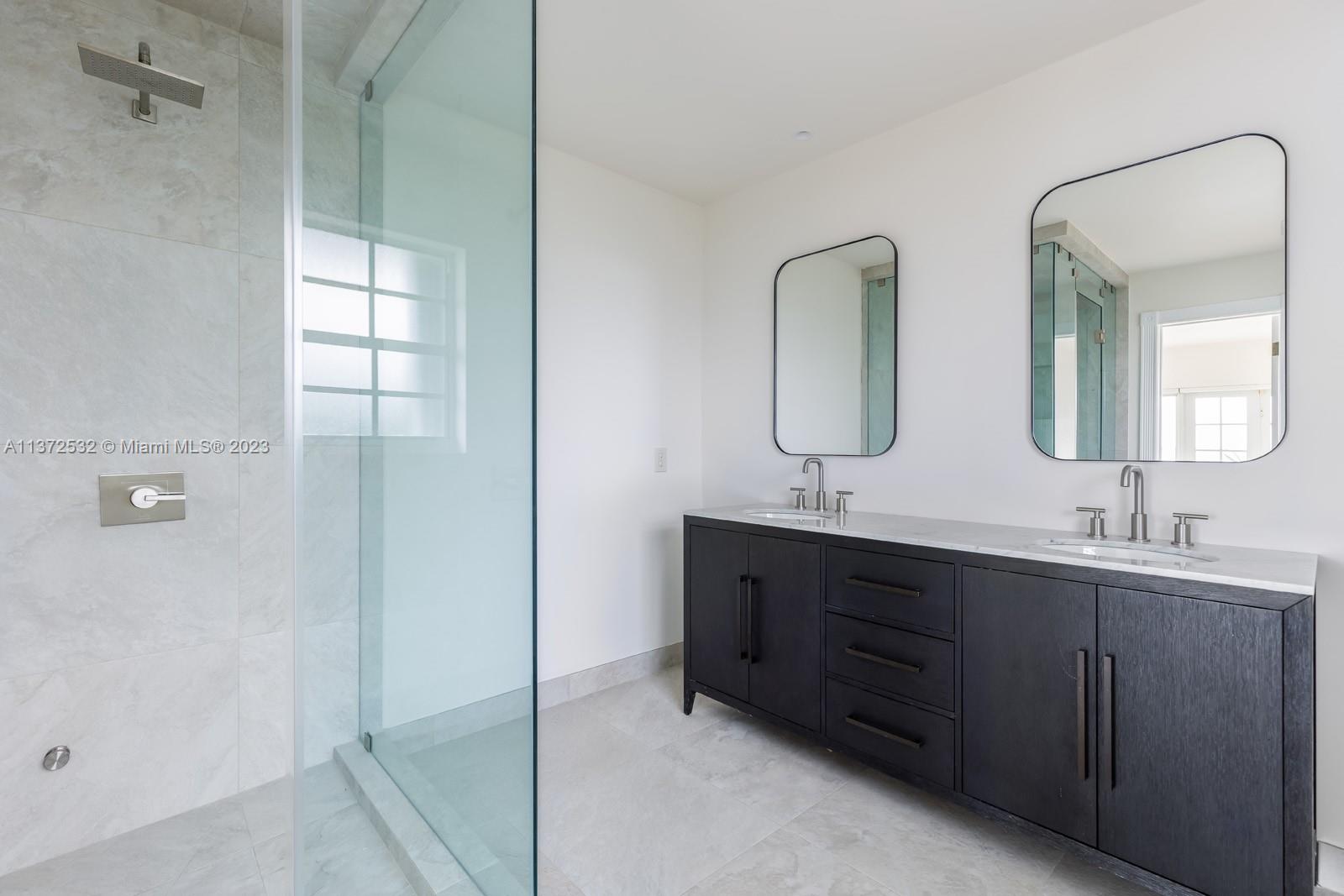 RIVER BAY PARK ADDN - Residential