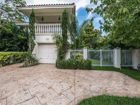 4000 Alhambra Cir Coral Gables FL 33146