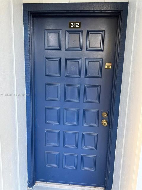 10825 SW 112th Ave 312 Miami FL 33176