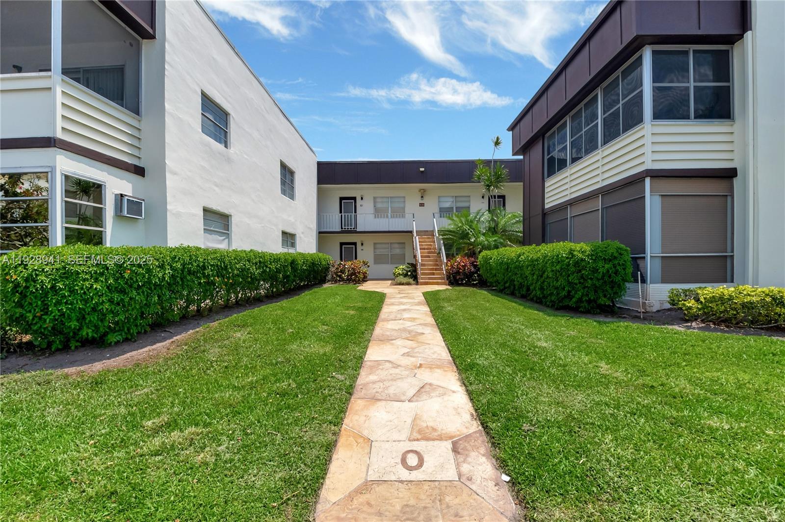 KINGS POINT NORMANDY COND - Residential Lease