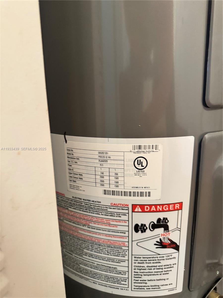 LESLIE ESTATES SEC SIX - Residential