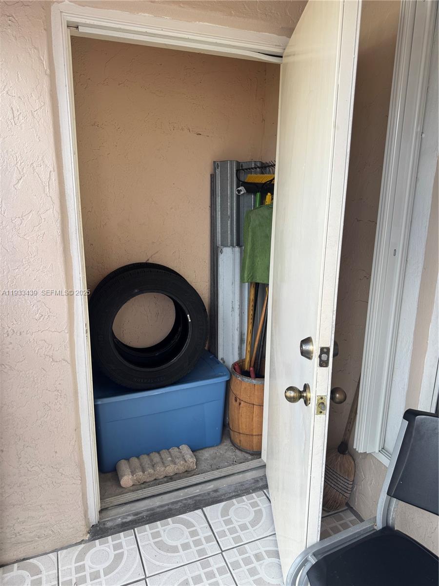 LESLIE ESTATES SEC SIX - Residential