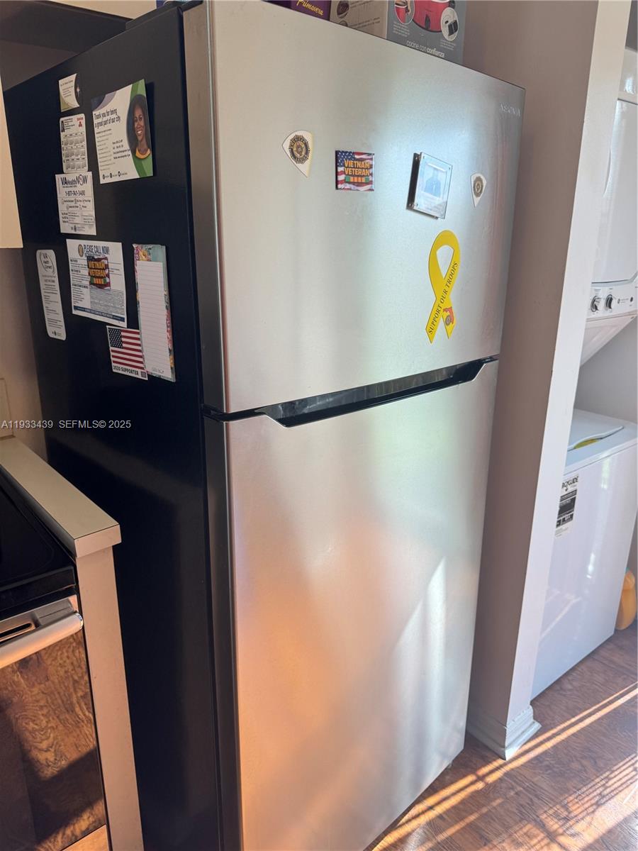 LESLIE ESTATES SEC SIX - Residential