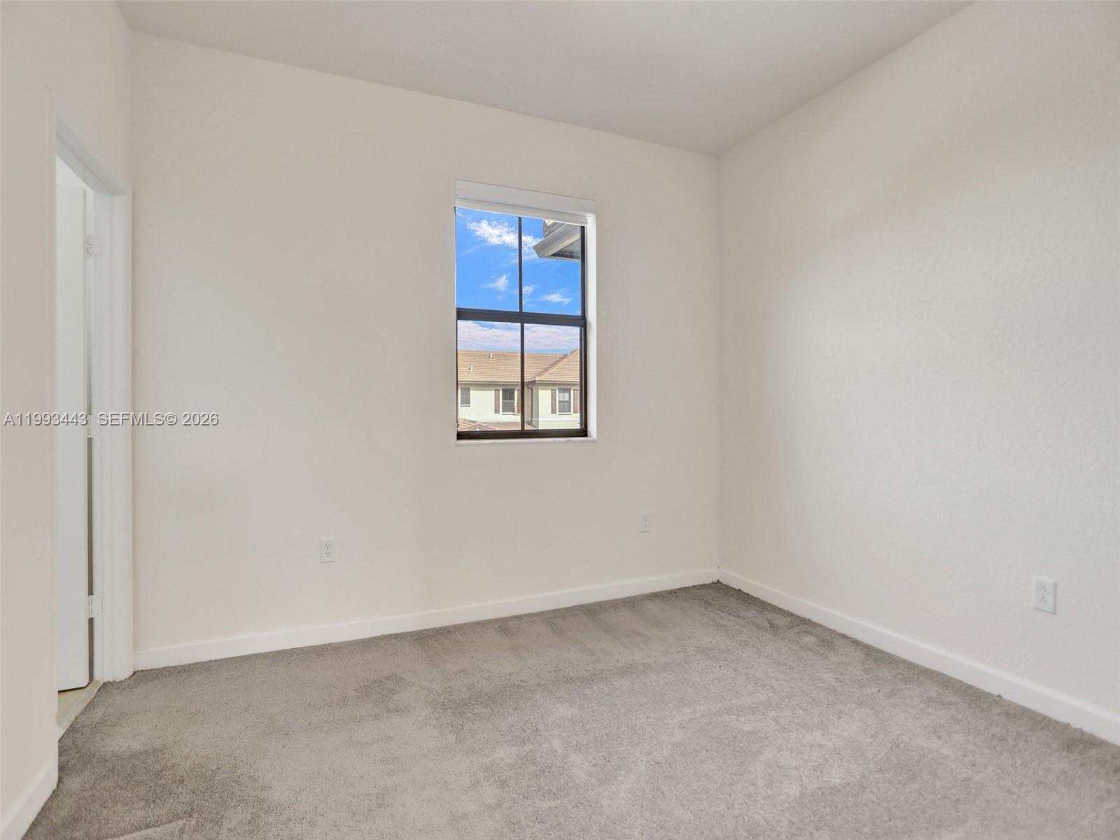 AQUABELLA NORTH - Residential Lease