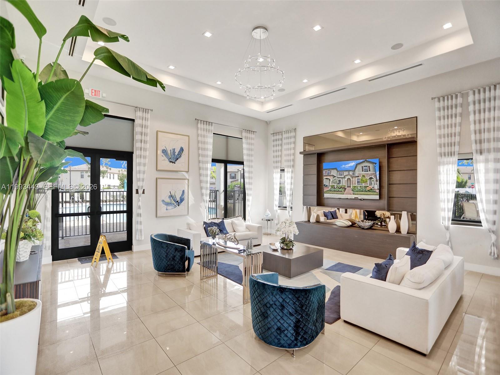 AQUABELLA NORTH - Residential Lease