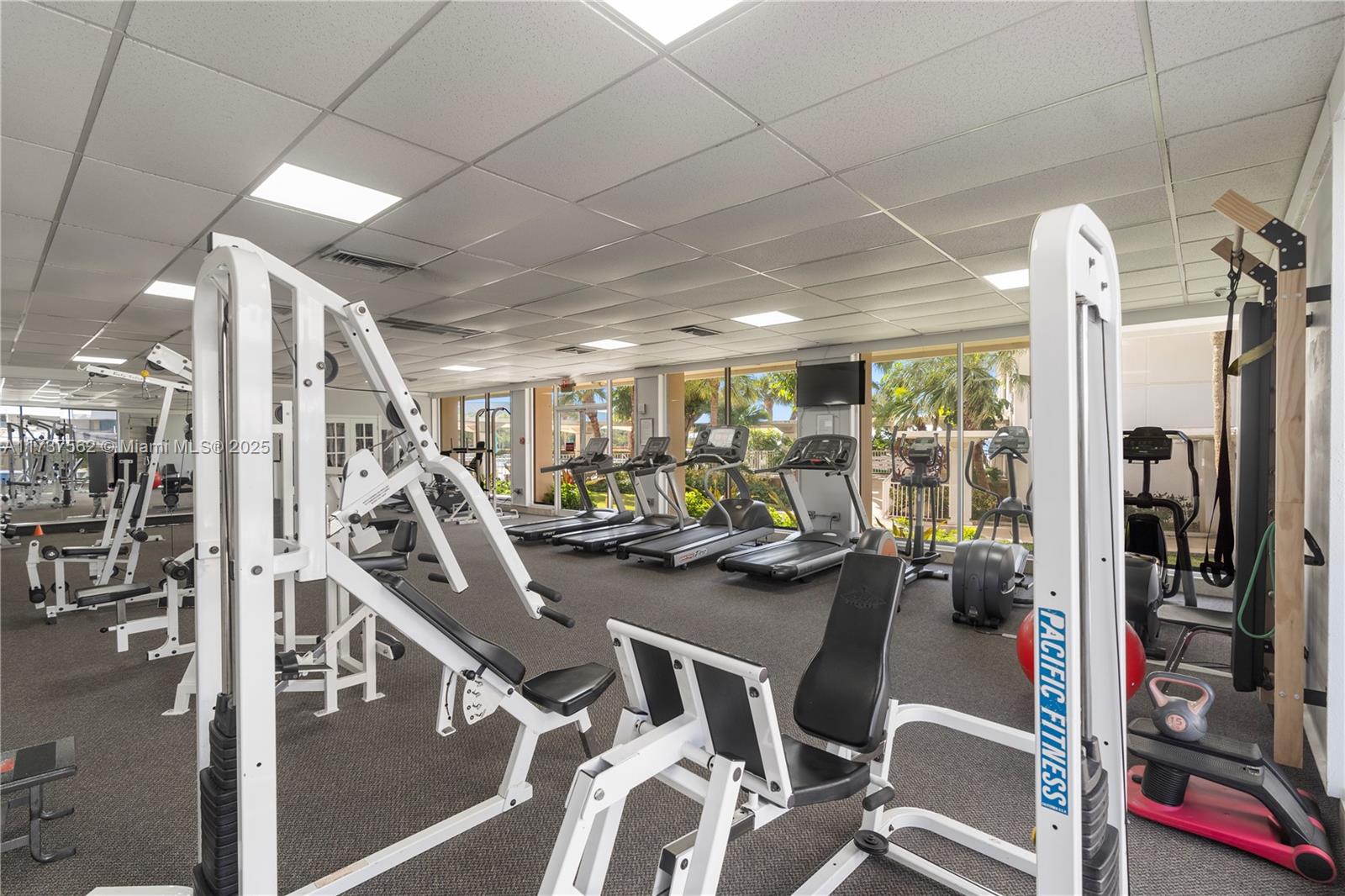 ARLEN HOUSE CONDO - Residential