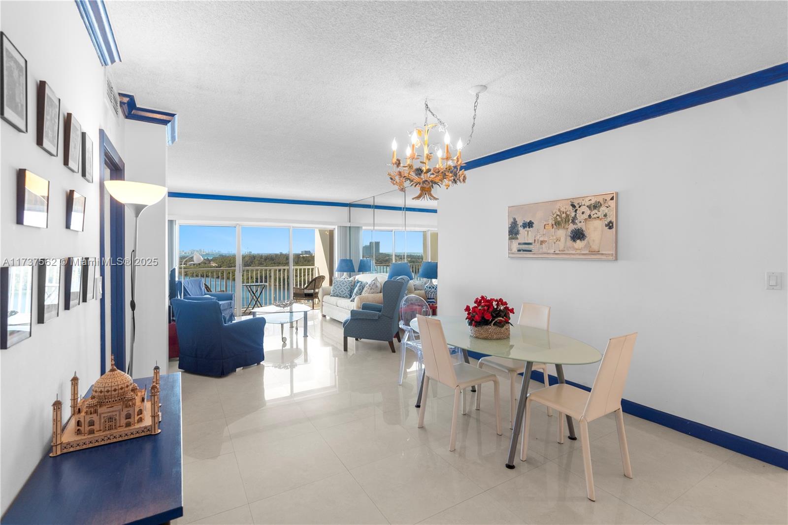 ARLEN HOUSE CONDO - Residential
