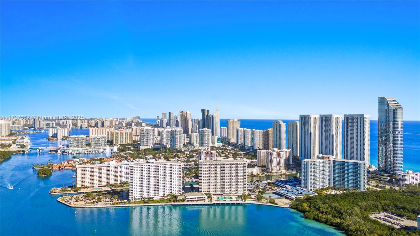 ARLEN HOUSE CONDO - Residential