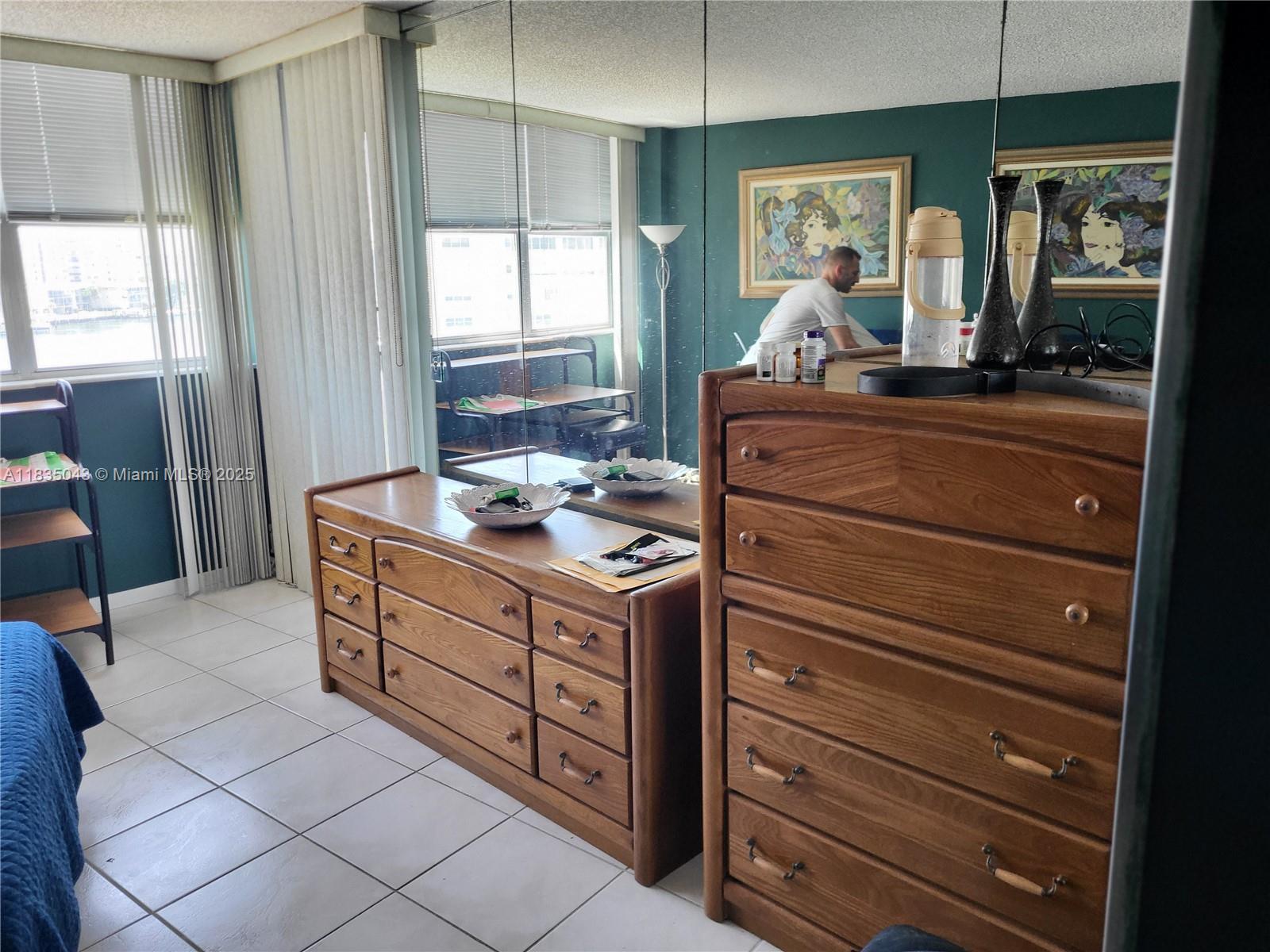 LAKE POINT TOWER CONDOMIN - Residential Lease