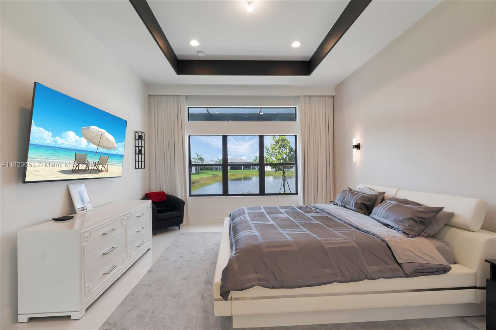 9808 Evergreen Woods Lane, Boynton Beach, FL, 33473/$2,199,000 3 9808 Evergreen Woods Lane