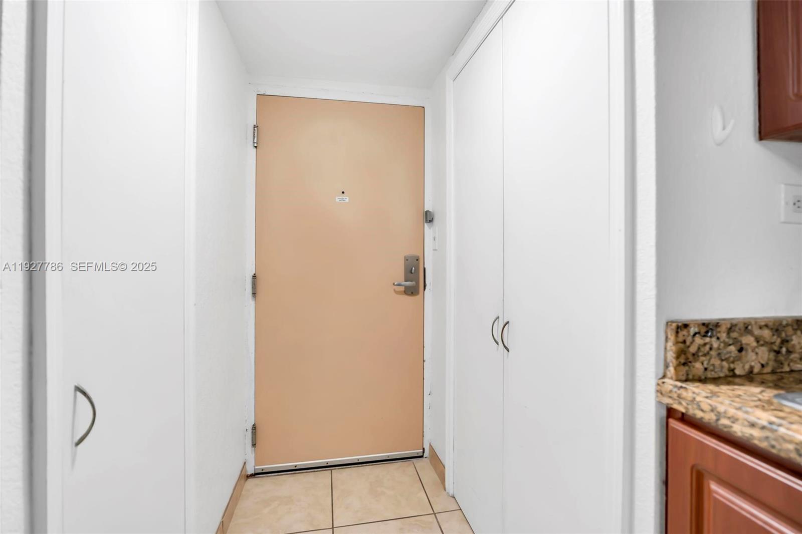 THE AVENTURA BEACH CLUB C - Residential Lease