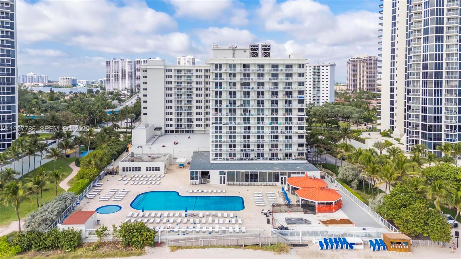 THE AVENTURA BEACH CLUB C - Residential Lease