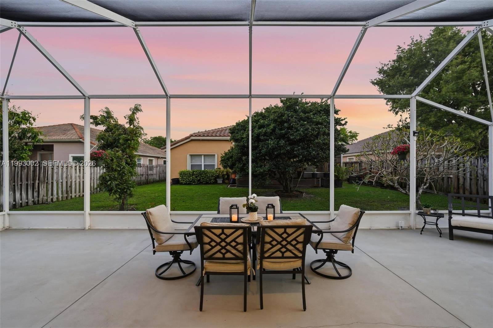 PEMBROKE FALLS - Residential