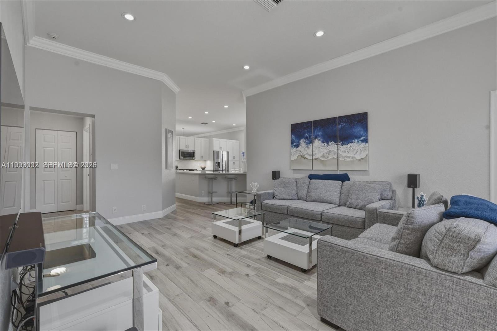 PEMBROKE FALLS - Residential