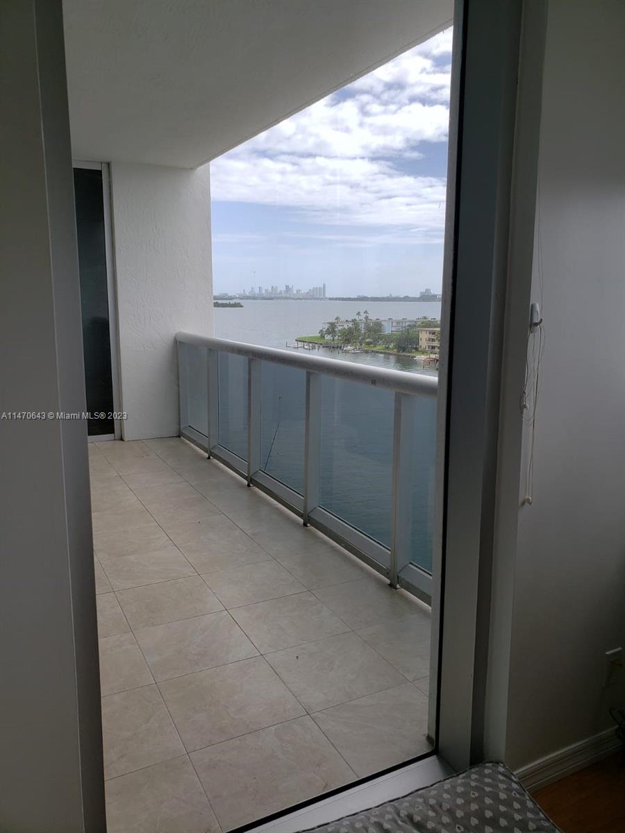 BLUE BAY TOWER CONDO - Residential Lease