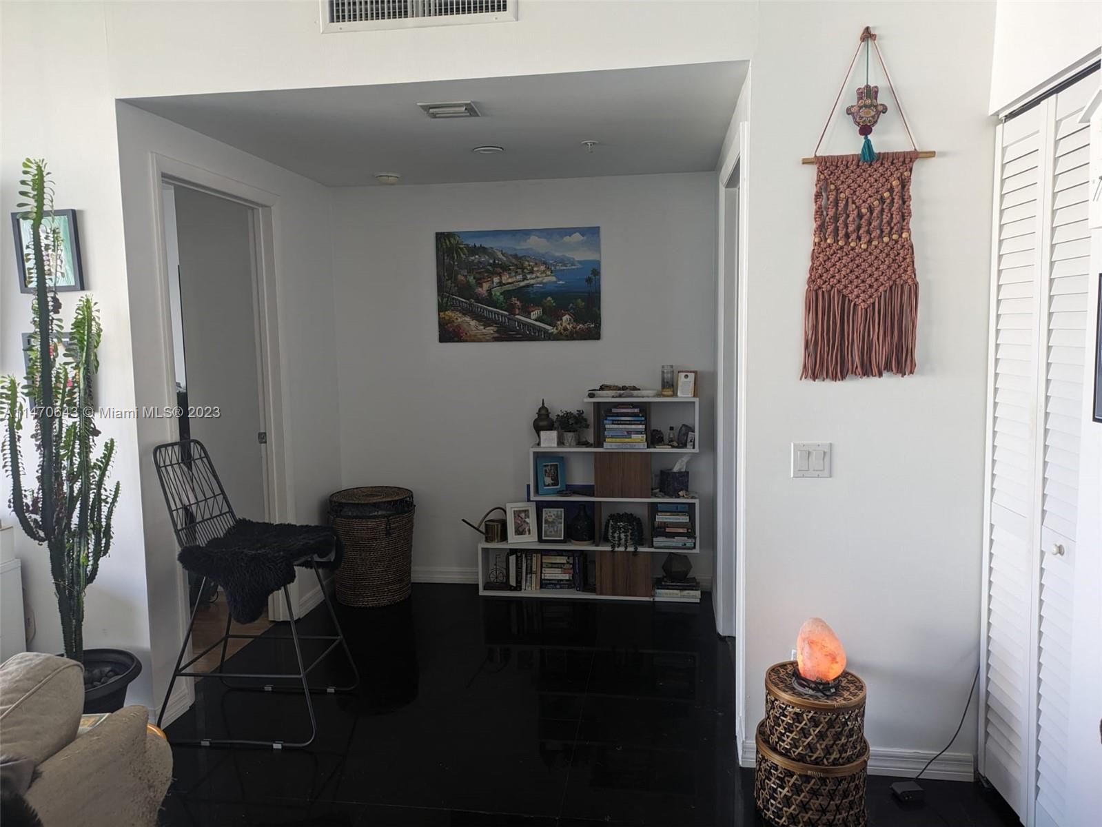 BLUE BAY TOWER CONDO - Residential Lease