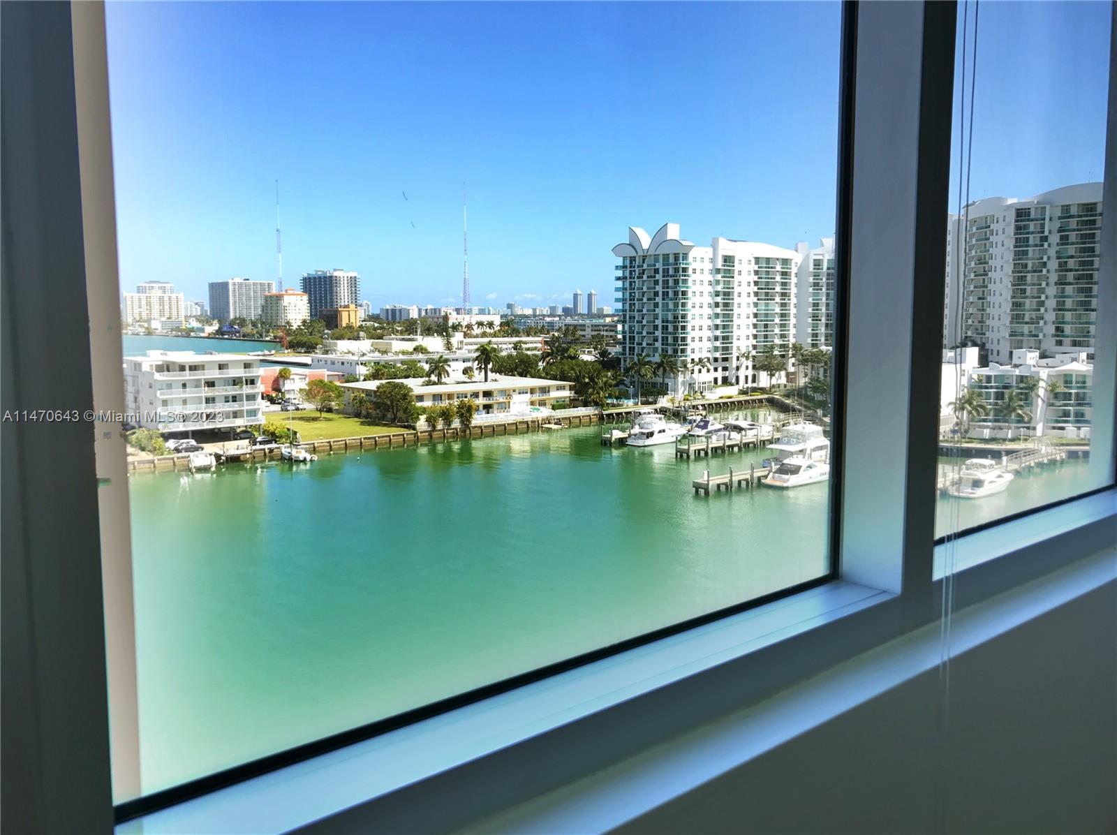 BLUE BAY TOWER CONDO - Residential Lease