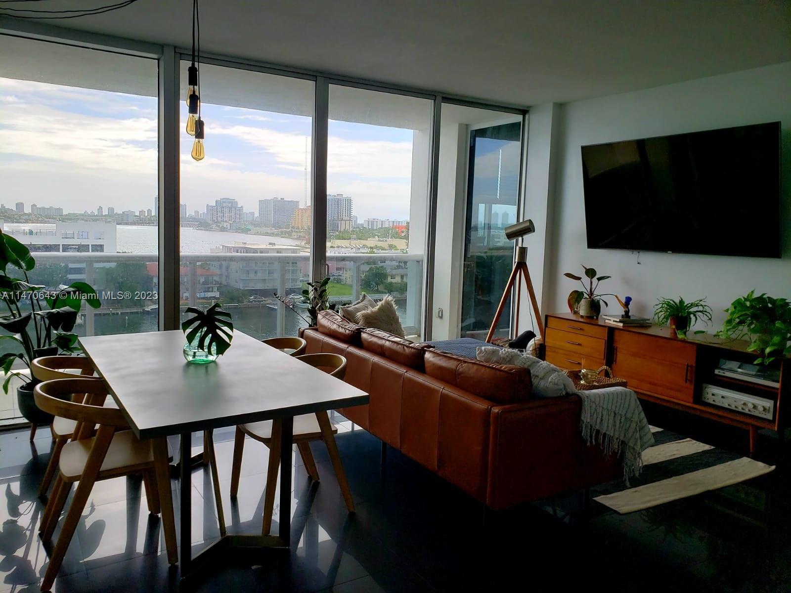 BLUE BAY TOWER CONDO - Residential Lease